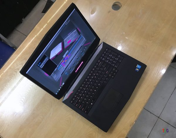 Laptop Dell Alienware 17 R5