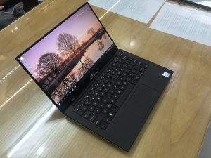 LAPTOP DELL XPS 13 9360 /i5-7200U / 8GB/ SSD 256GB /13.3