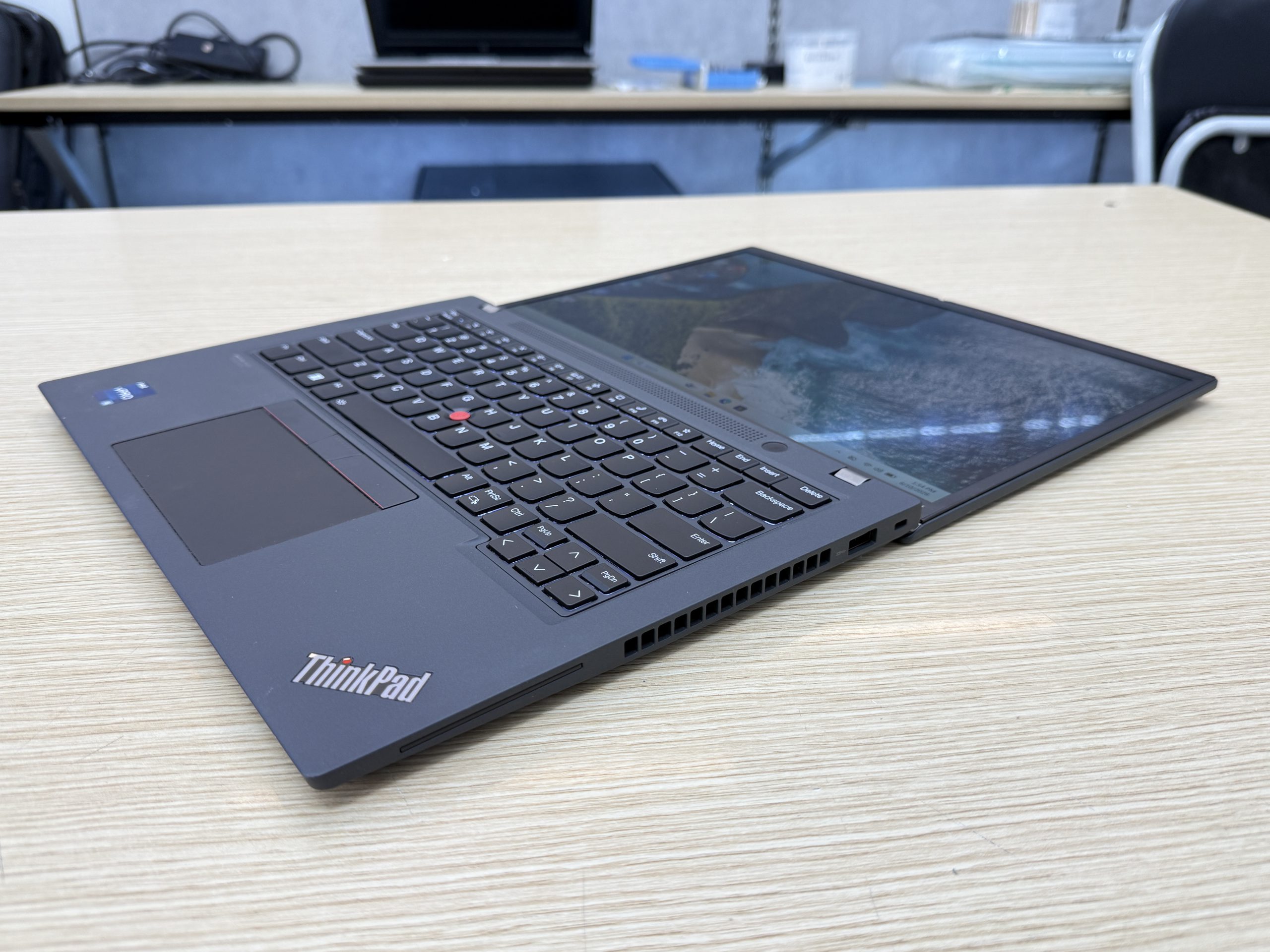 Lenovo Thinkpad T14 gen 3 -8