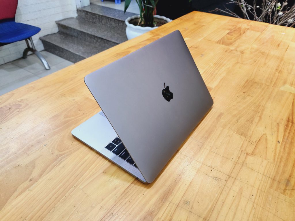 Macbook Pro M1 2020 Z11C Space Gray M1 / 16GB / 512GB (Like New 99