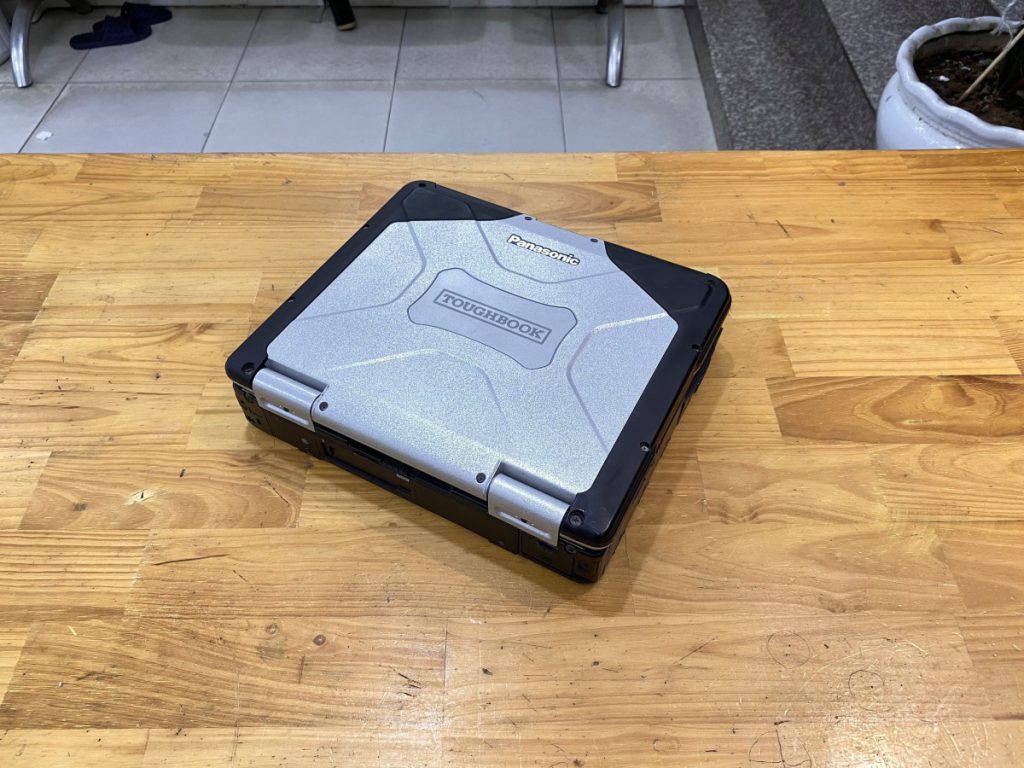 Panasonic Toughbook CF-31 MK3 Core i5-3320M 2.6Ghz 8GB
