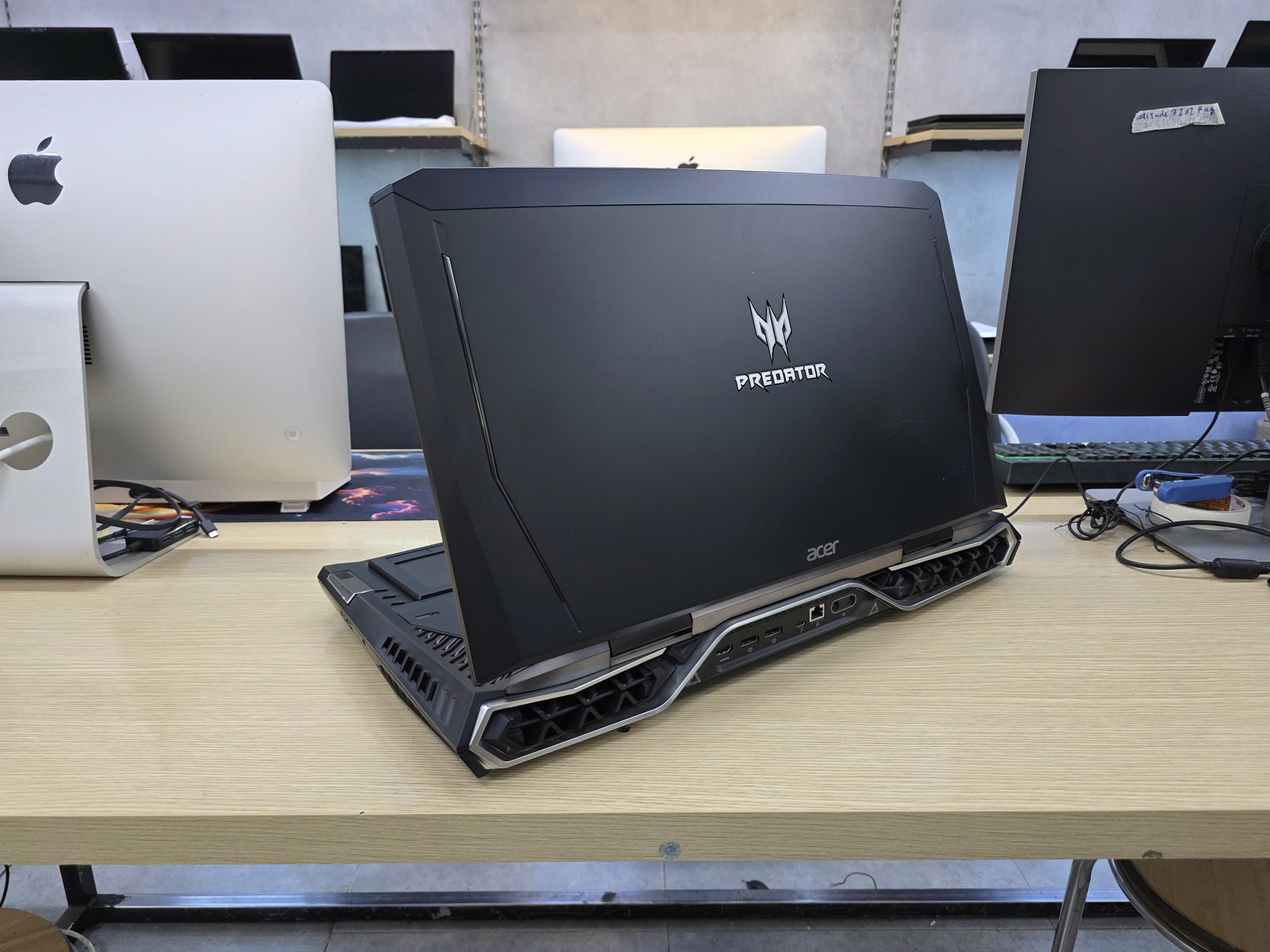 13593277612271750902